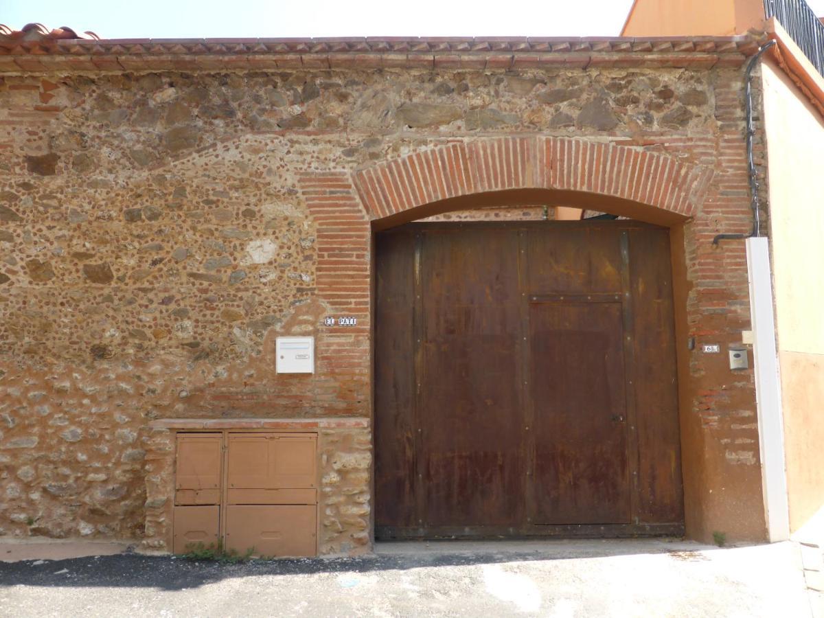 El Pati Catala Appartement Fourques  Buitenkant foto